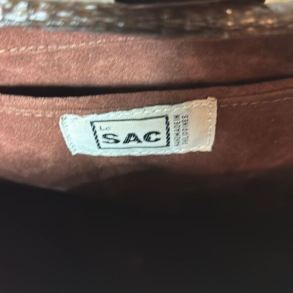 Le Sac Kultura Oval Bunyan Handbag with Leather Strap and Clasp - Picture 10 of 10